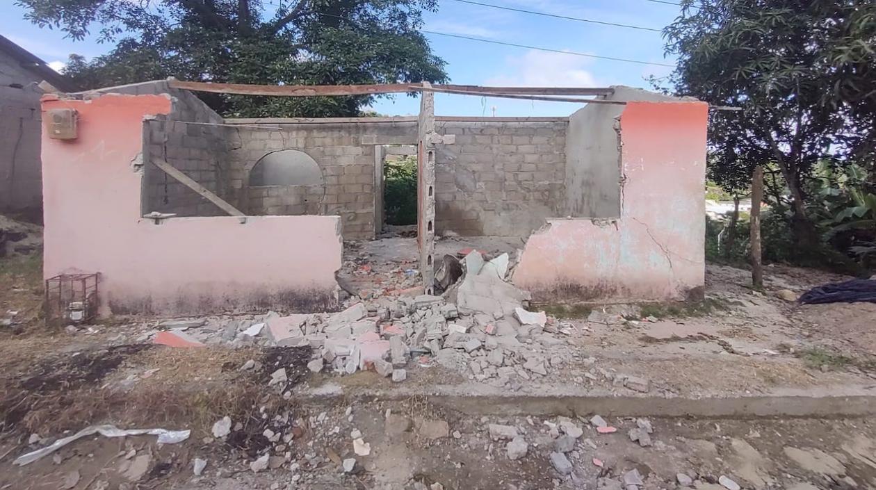 Casa destruida por los deslizamientos en Piojó.
