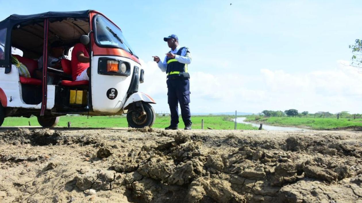 Agente de Tránsito del Atlántico.