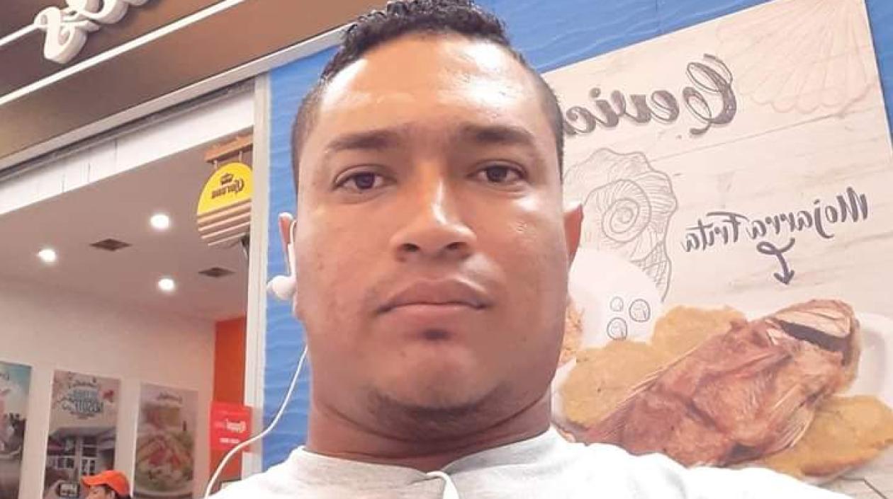 Daimer Manuel Estrada Mattos.