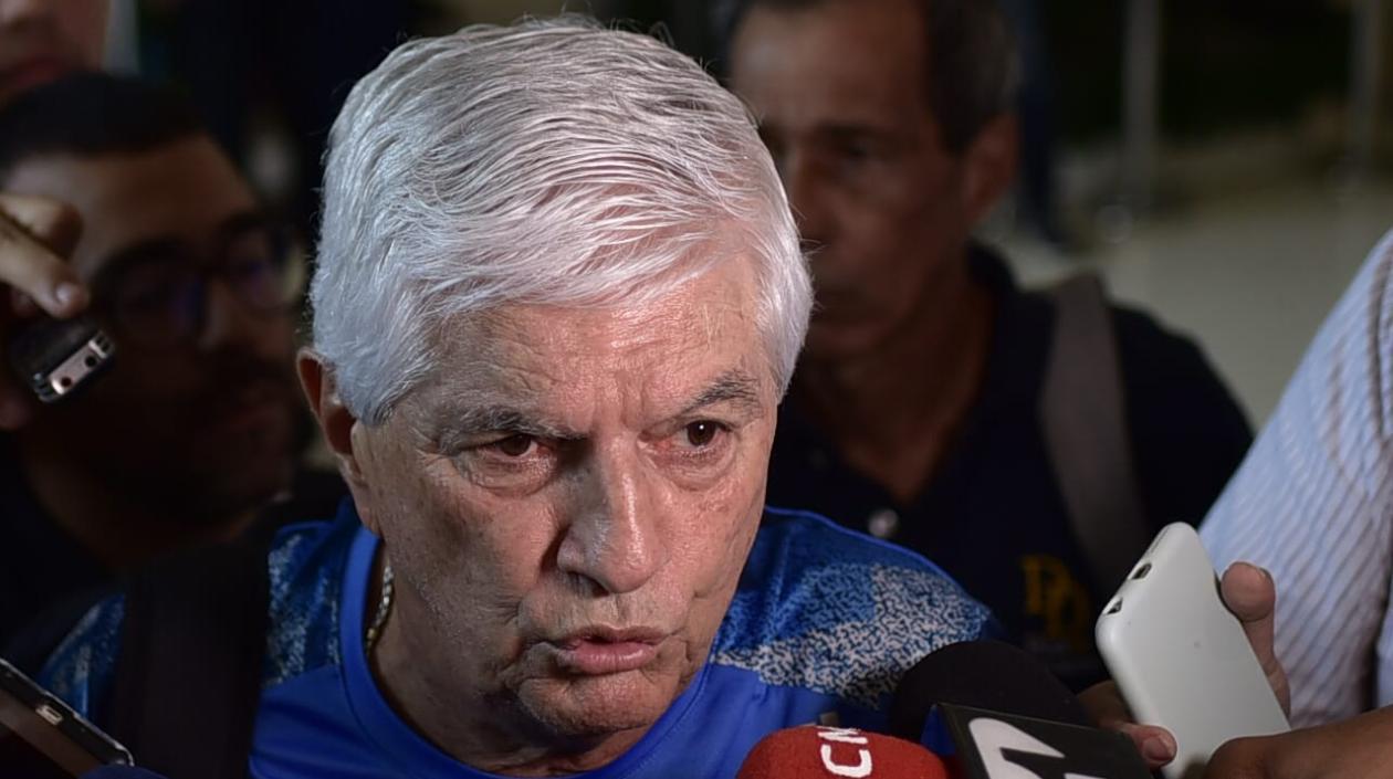 Julio Comesaña, entrenador del Junior. 