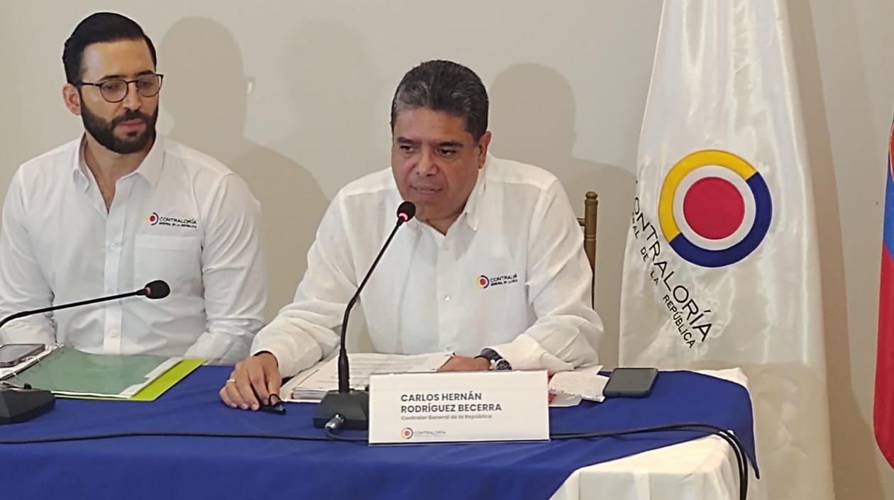 El Contralor General de la República, Carlos Hernán Rodríguez.