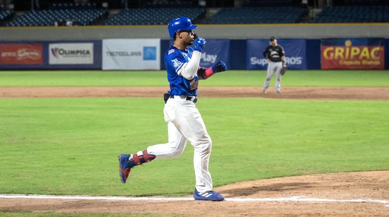 Fabián Pertuz anotó la carrera del triunfo.