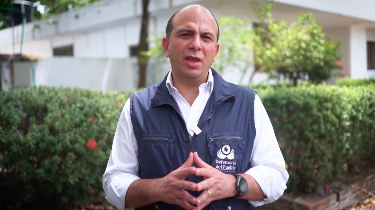 Carlos Camargo, Defensor del Pueblo.