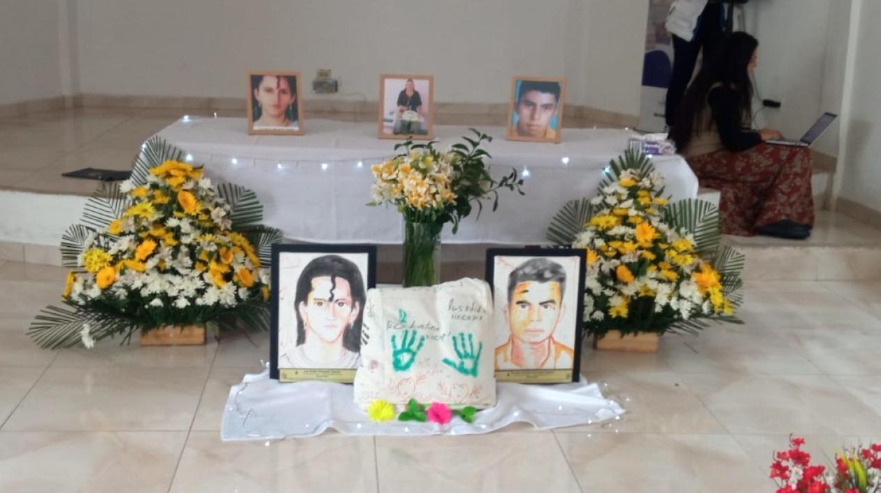 Acto de entrega de los restos.