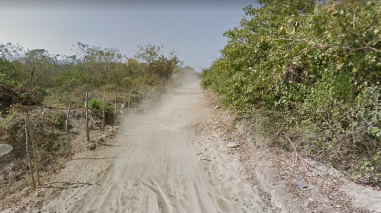 Trocha que comunica el corregimiento de Caracolí con el barrio Nueva Esperanza III. 