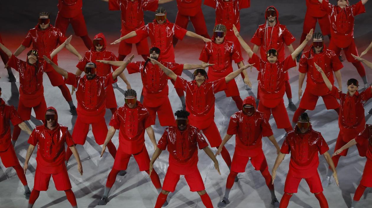 Los bailarines en el momento de la ceremonia. 
