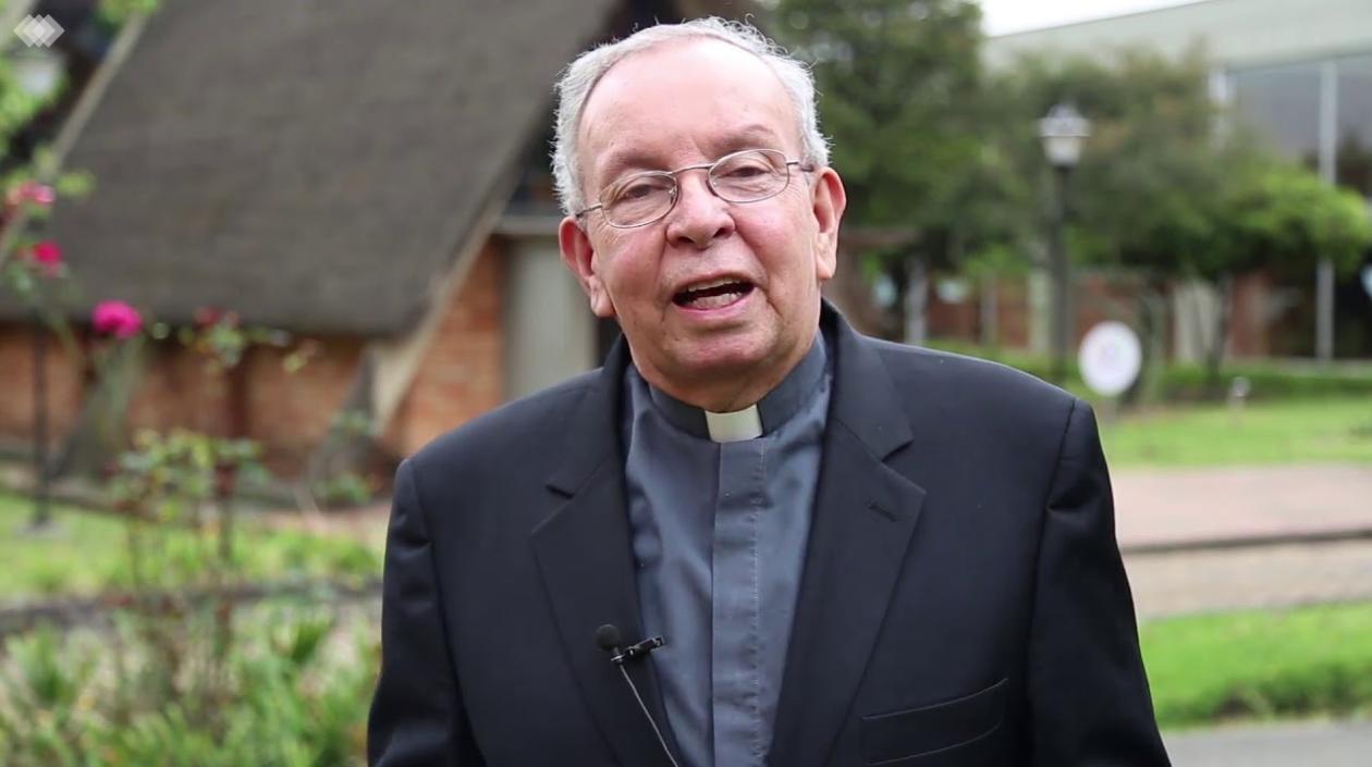 Monseñor Héctor Fabio Henao.