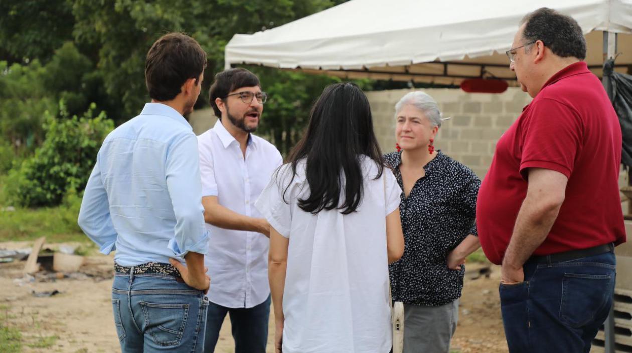 Visita de Minvivienda a los lotes en Barranquilla.