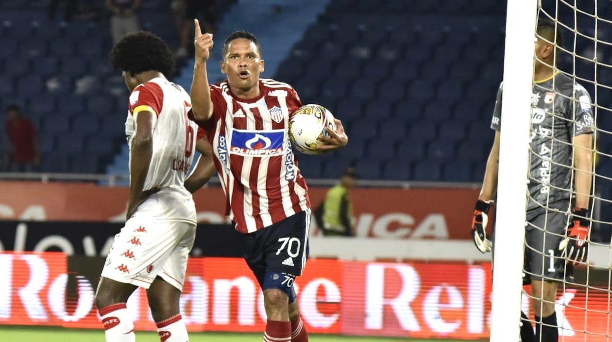 De nada sirvieron los dos goles de Carlos Bacca que remontaron parcialmente.