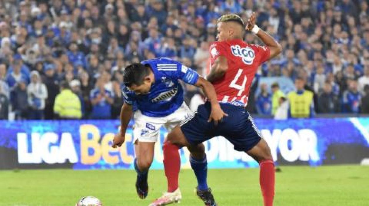  David Macalister Silva supera la marca de César Haydar.