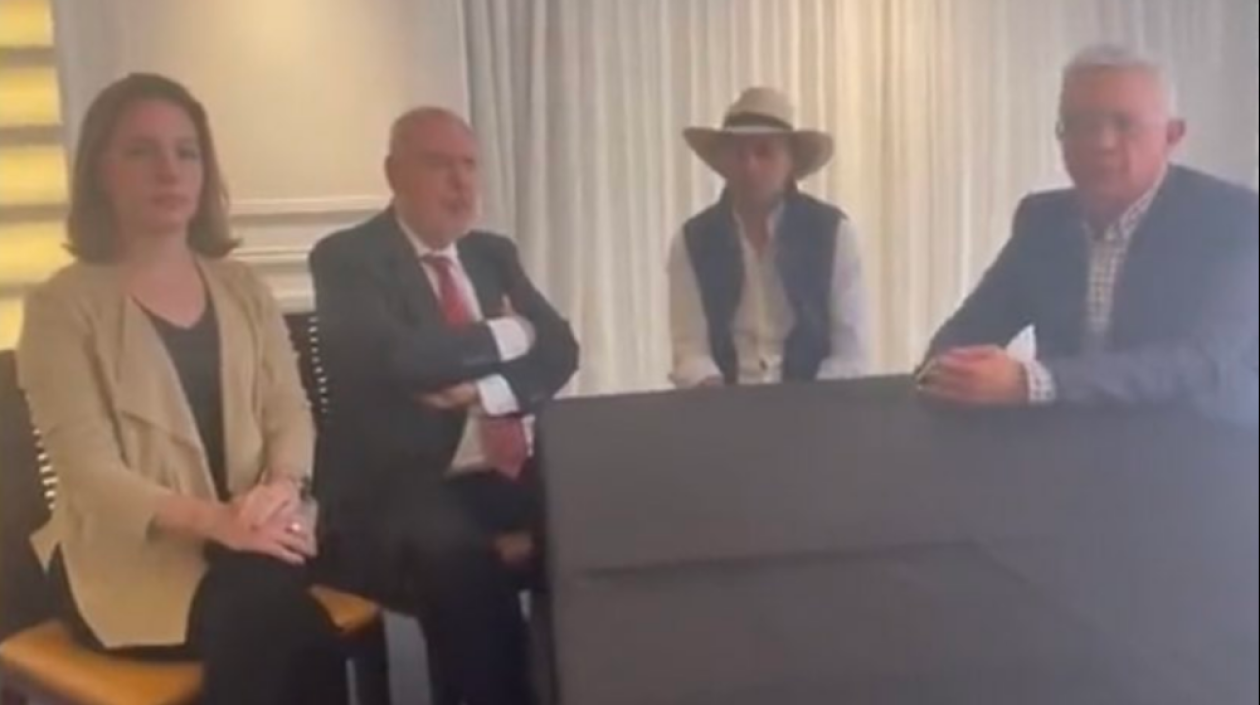 Álvaro Uribe y Gilberto Tobón