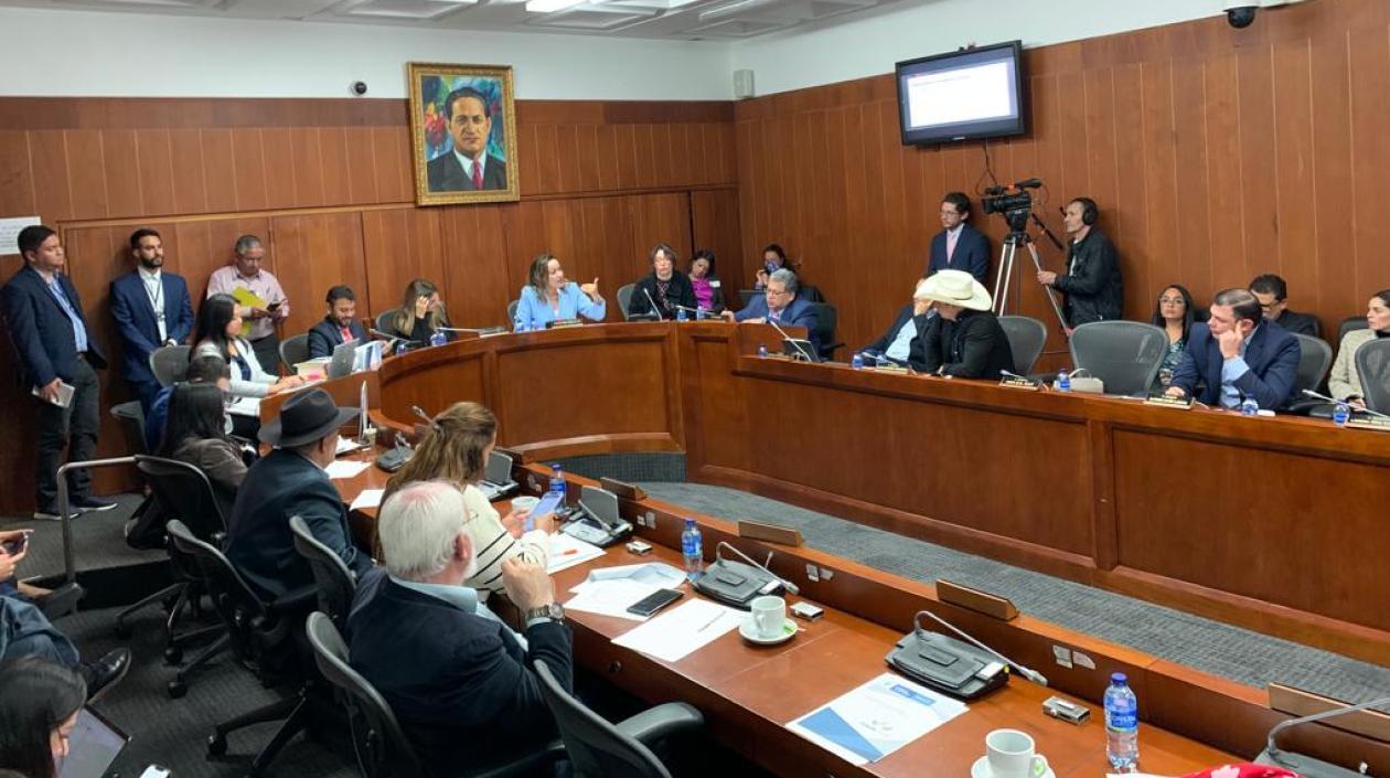 Carolina Corcho en el debate de control político.