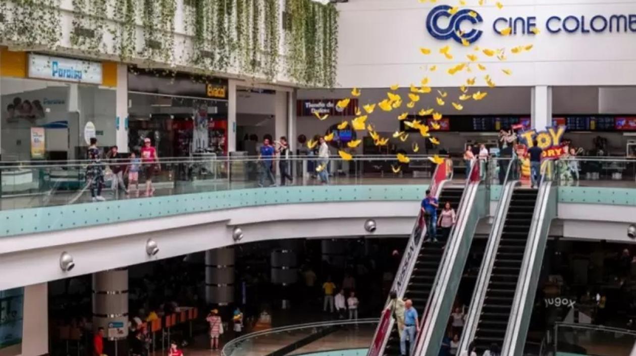 Lugar donde funciona la empresa de cine.