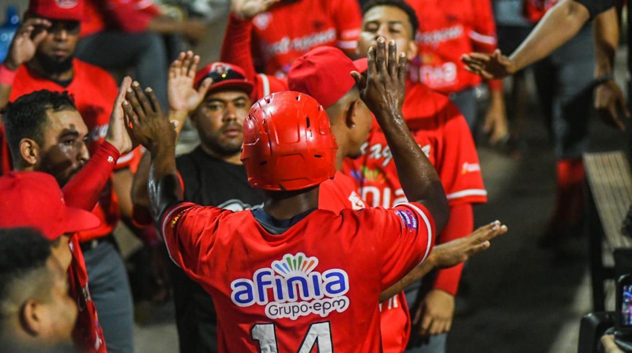 Diover Ávila (14) se convirtió en el héroe del juego.