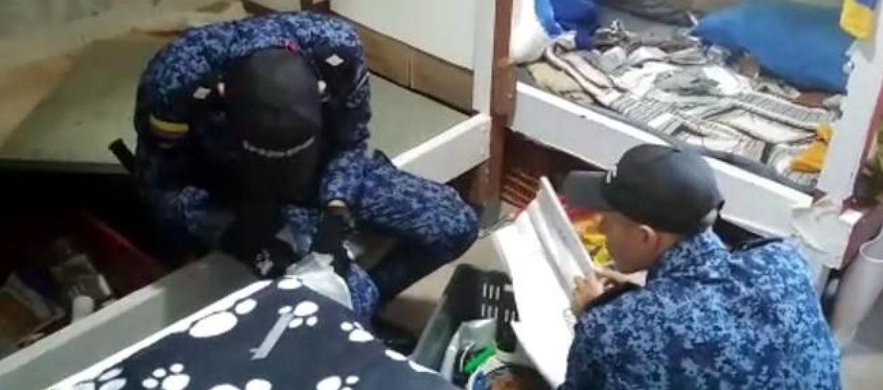 Operativo de requisa en pabellón de extraditables.