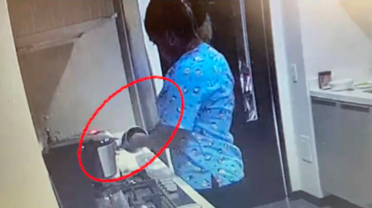 La empleada Marjedis María Morales Julio.