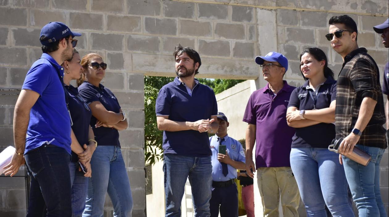 El Alcalde Jaime Pumarejo en la IED Reuven Feuerstein.