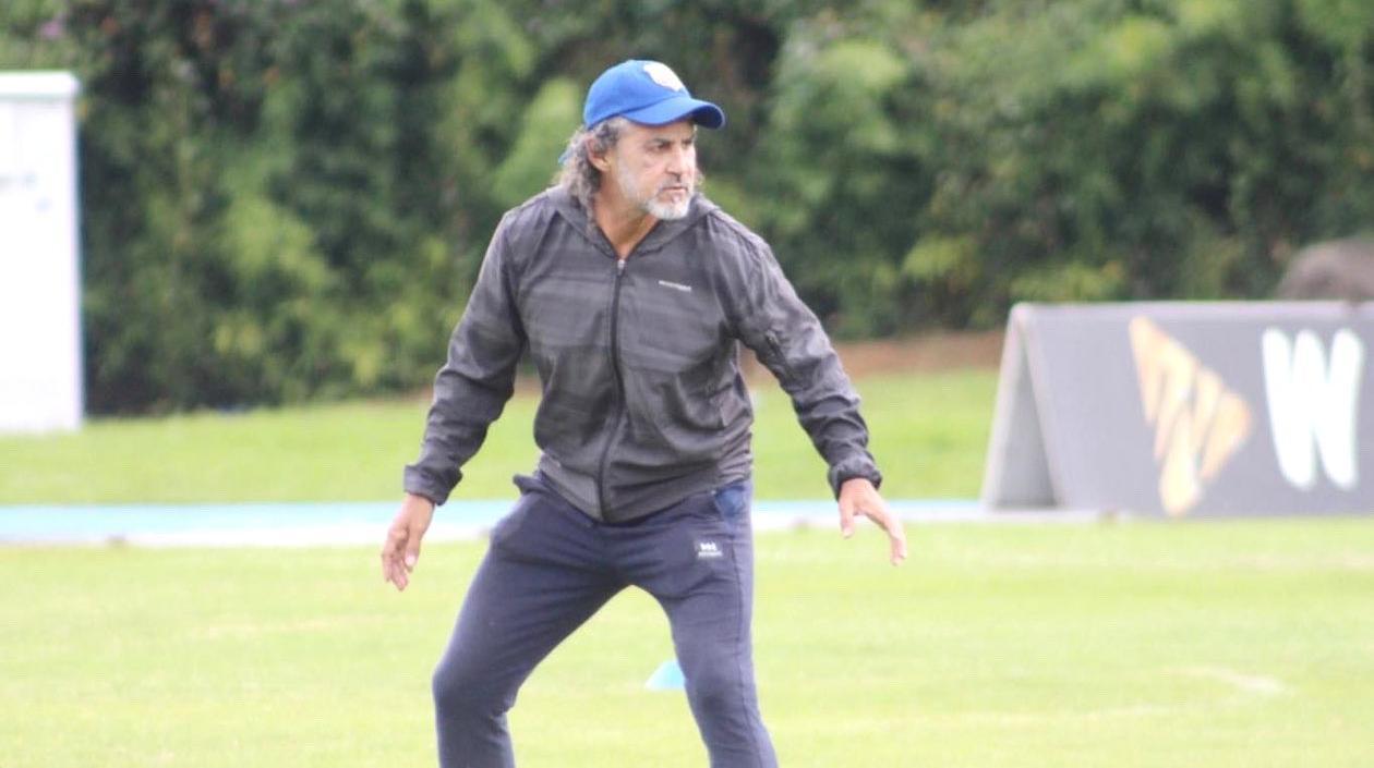 Leonel Álvarez, ahora DT del Cienciano de Perú.