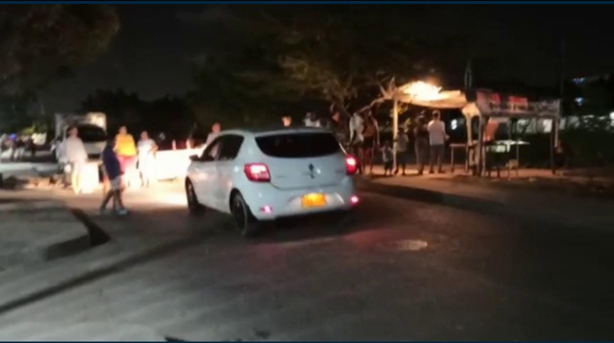 Bloquean en Villa Katanga exigiendo alumbrado público