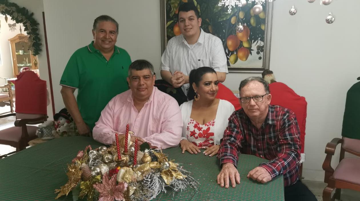 Integrantes de Magazín Espectacular.