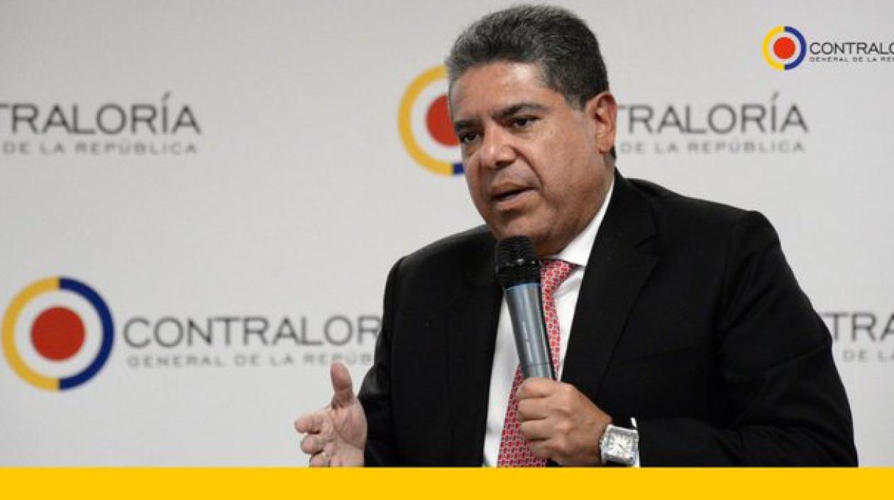 Contralor General, Carlos Hernán Rodríguez.