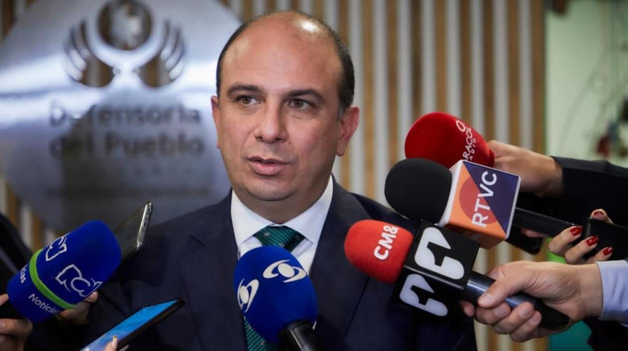 El defensor del Pueblo, Carlos Camargo.