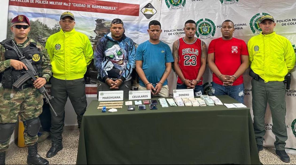 Los cuatro capturados en los operativos. 