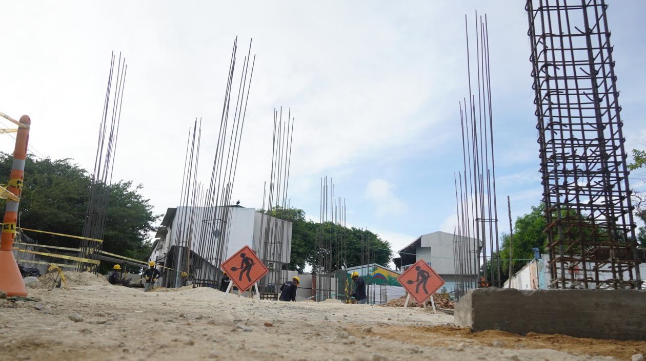 Alcalde inspecciona obras en la IED Alexander Von Humboldt