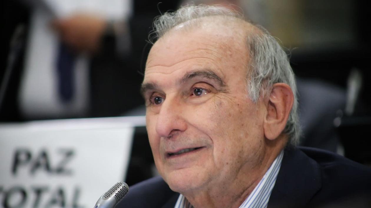 El senador Humberto de la Calle.