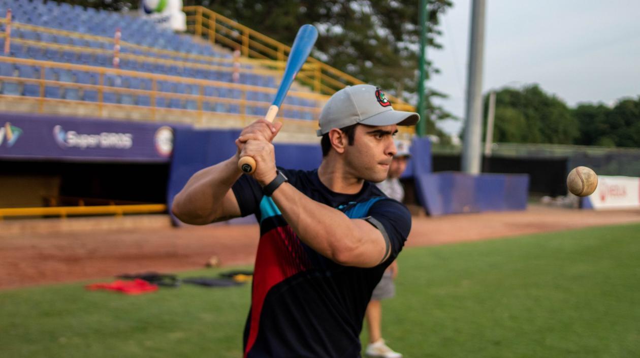 José Mosquera, mánager de Caimanes, candidato al premio Entrenador del Año.