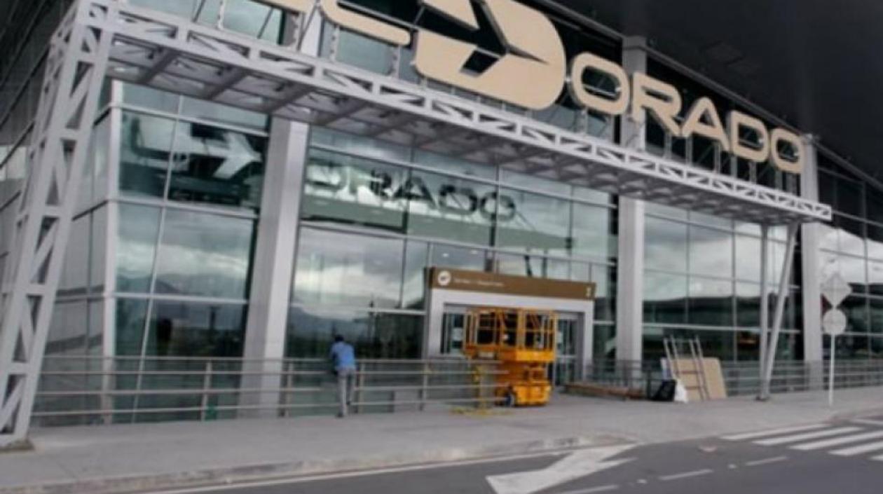 Entrada principal del aeropuerto.