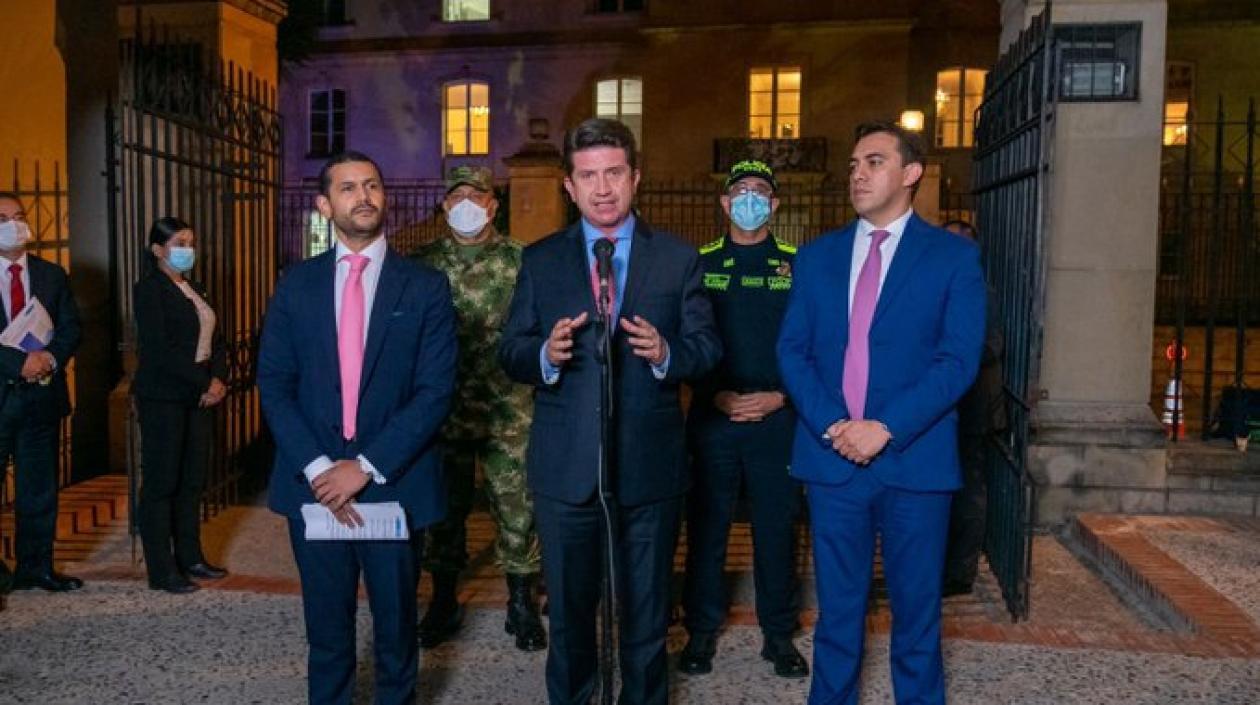 MinInterior, Daniel Palacios; Mindefensa, Diego Molano, y el registrador Alexánder Vega.