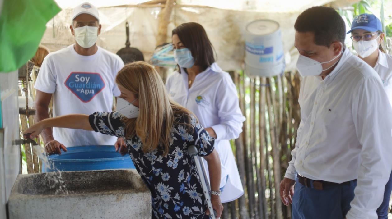 Elsa Noguera, gobernadora.