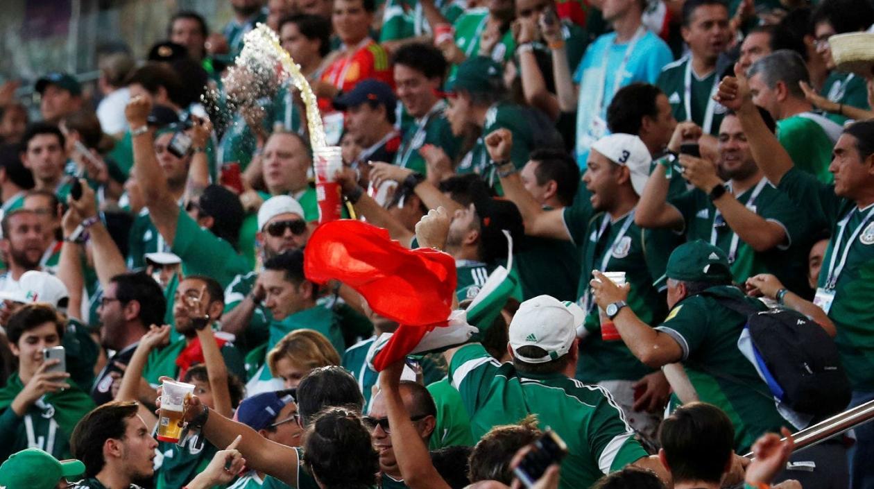 Hinchas mexicanos. 