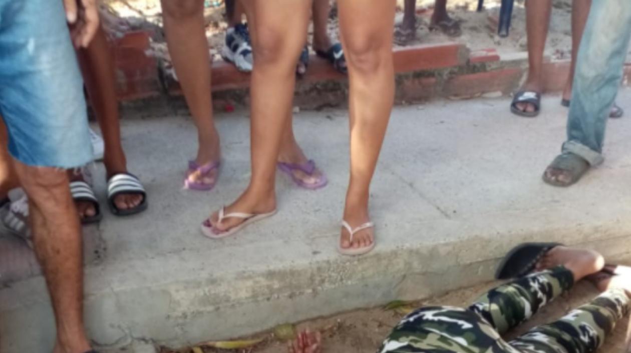 La mujer murió en el lugar de los hechos. 