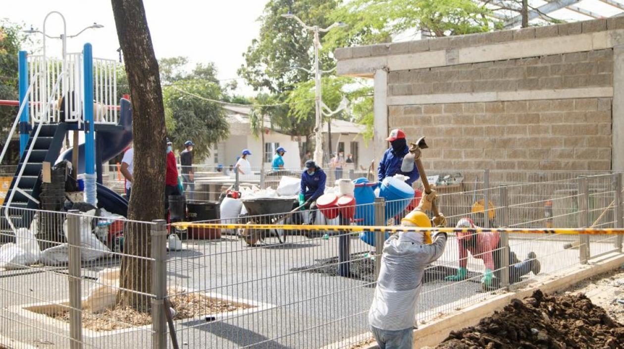 Avanzan las obras en varios parques del departamento. 