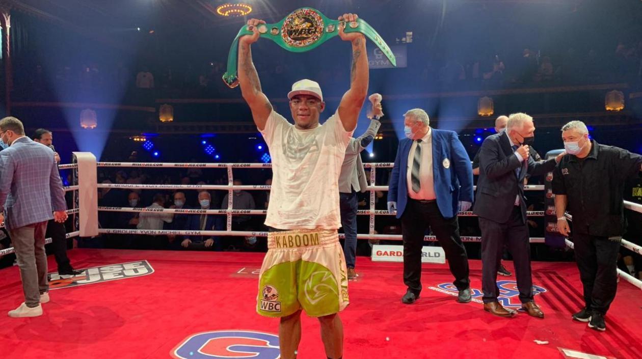 Óscar Rivas, boxeador colombiano.