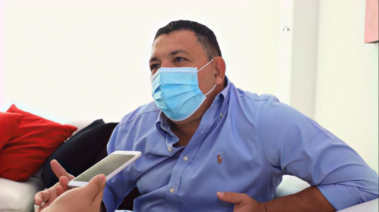 El senador Laureano Acuña.