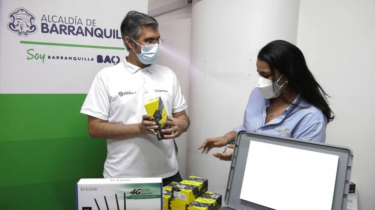 Entrega de los equipos.