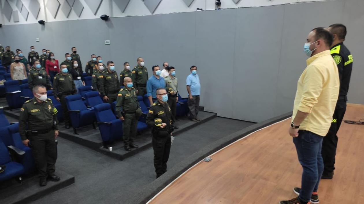 El director de la Oficina de Seguridad, Nelson Patrón, y el comandante de la Mebar, brigadier general Luis Carlos Hernández.