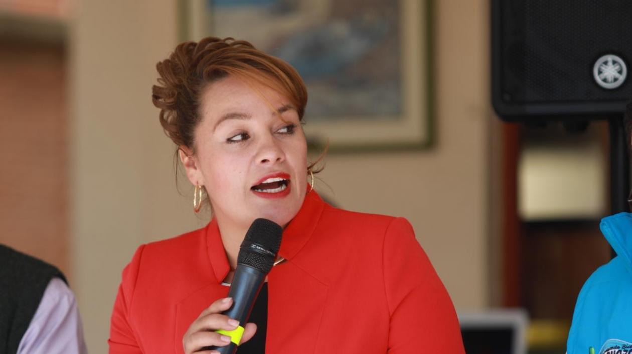 Ximena Ballesteros, mandataria revocada