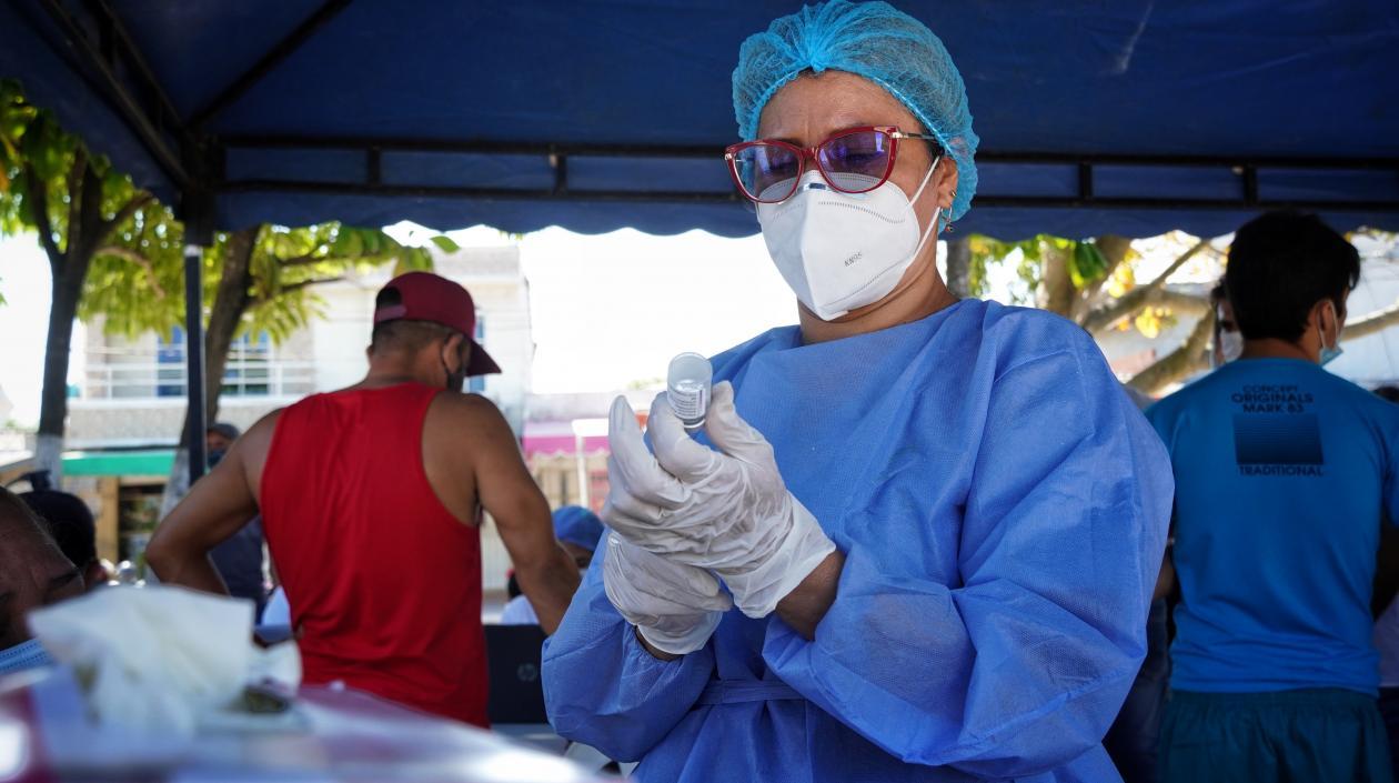 La vacunación contra el Covid-19 en Barranquilla sigue en diferentes puntos de la ciudad.