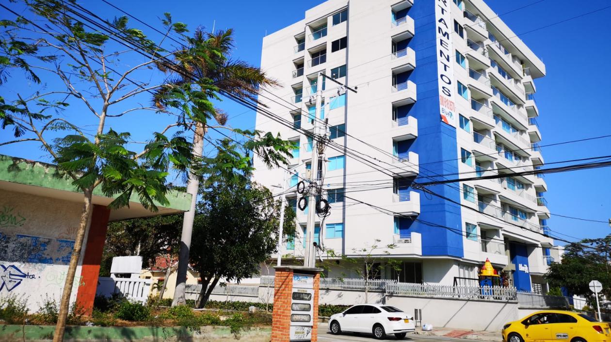 Predio ubicado en la calle 75 No. 49-10 y 75-24 (calle 75 con carrera 49 esquina) de Barranquilla.