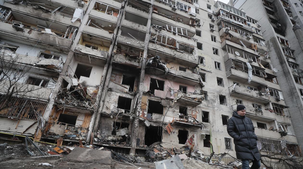 Edificio de Kiev, tras bombardeo.