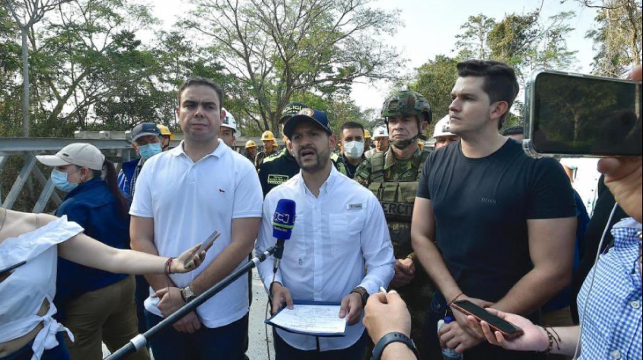 Anuncio de recompensas tras consejo de seguridad.