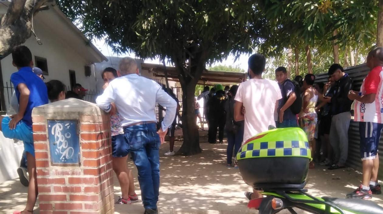 Lugar donde fue asesinada una mujer en Los Cedros.
