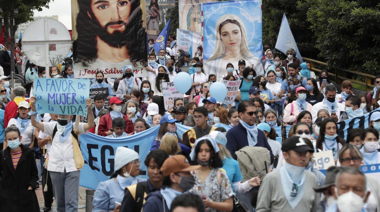 Manifestación contra la despenalización del aborto en Colombia.