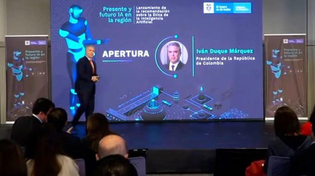 El Presidente Iván Duque participando en el evento.