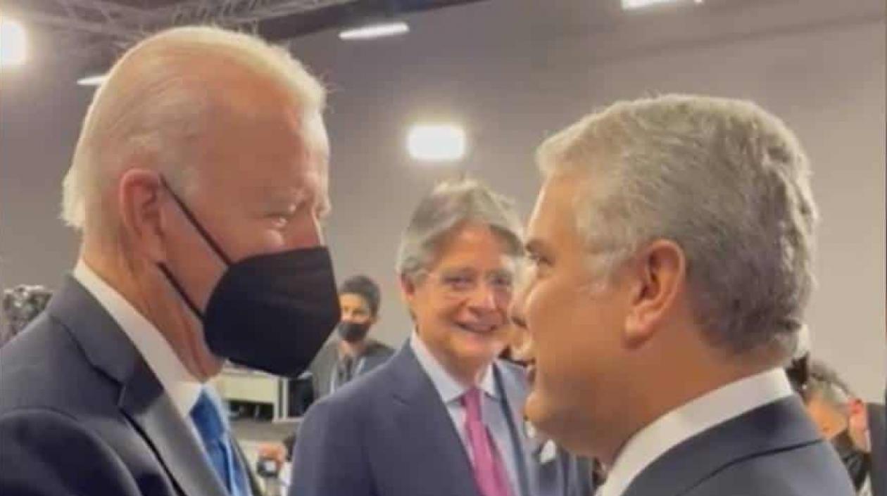 Joe Biden e Iván Duque.