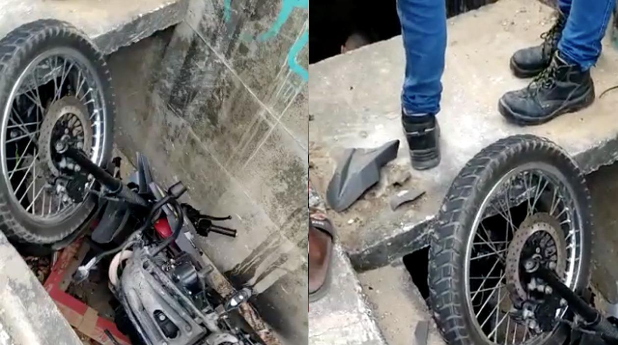 En esta cuneta cayó el motociclista cerca del estadio Metropolitano.